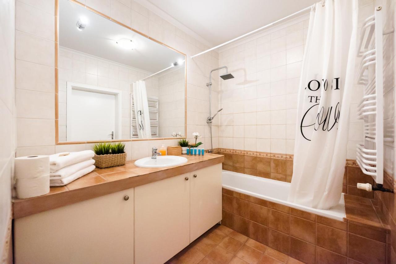 New Town Spacious Apartment Varsovie Extérieur photo